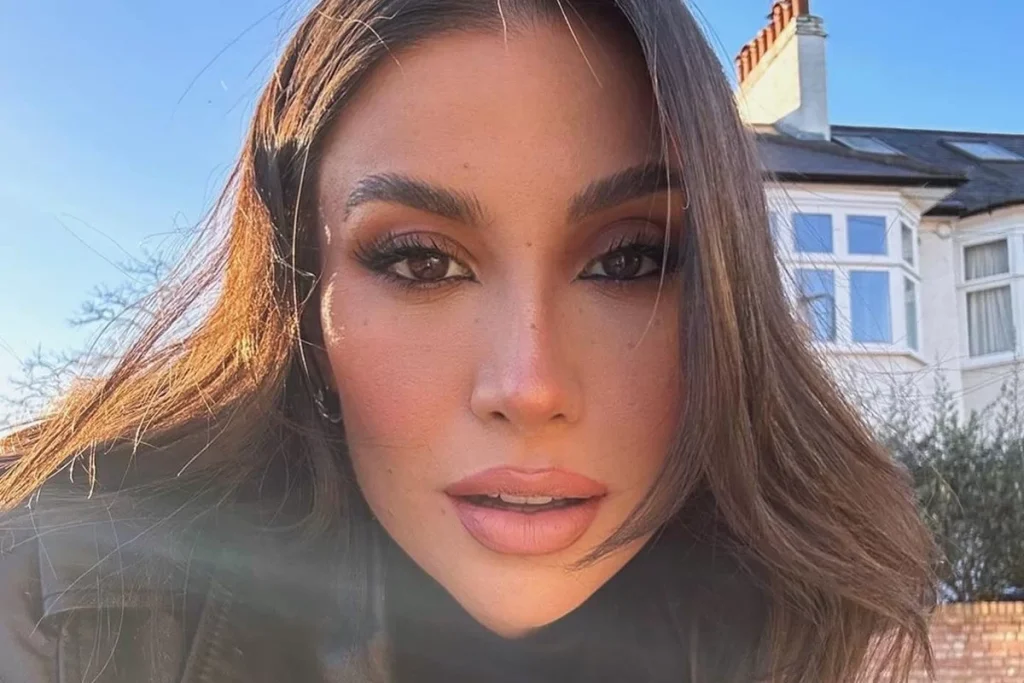 Bianca Andrade Intercambio