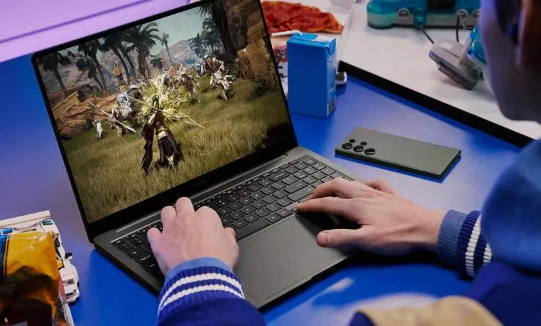 GalaxyBook3 Ultra LifeStyle 01 LI