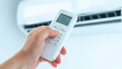 air conditioner temperature adjustment with remote controller room home