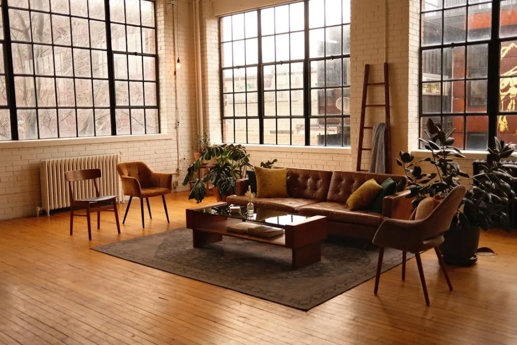 free photo of janelas sotao galeria loft